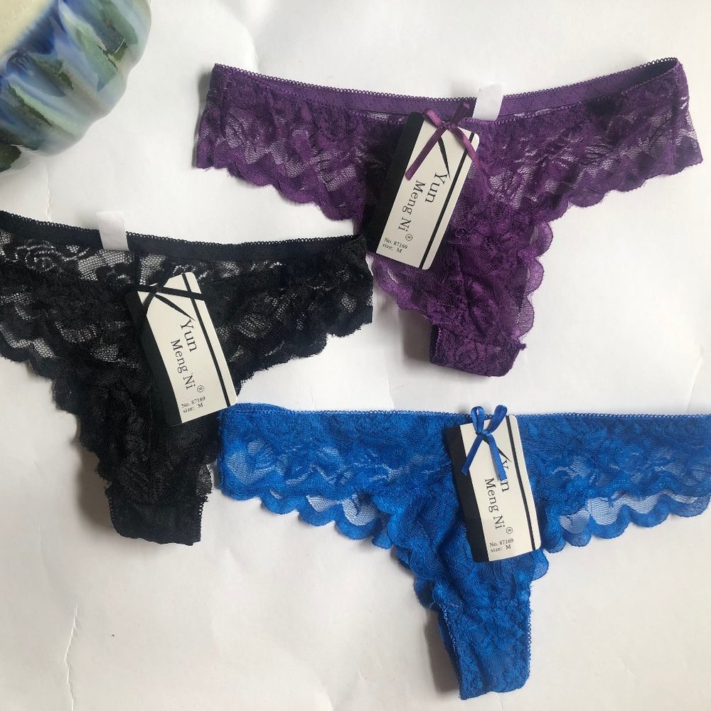 3 Pairs Low Rise Lace Thongs, Size s
